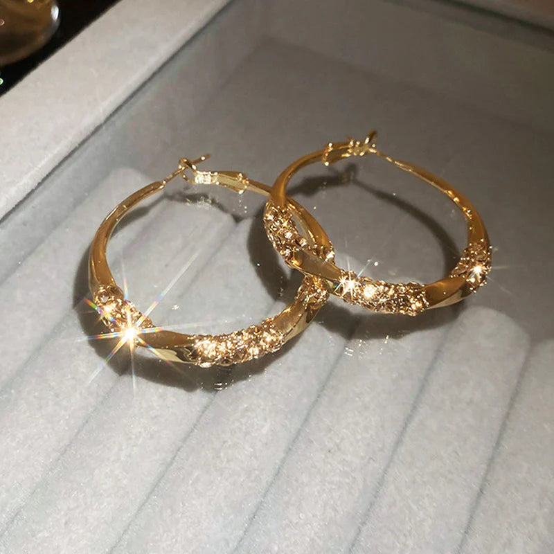 Okrúhle náušnice so zirkónom