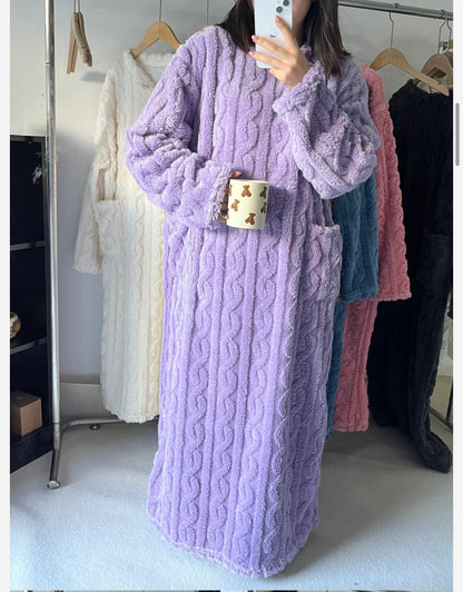 Podzimní a zimní domácí oblečení z korálového flísu Dotek oblaku, měkká a teplá něha“