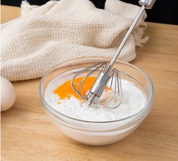 Poloautomatický šlehač vajec z nerezové oceli