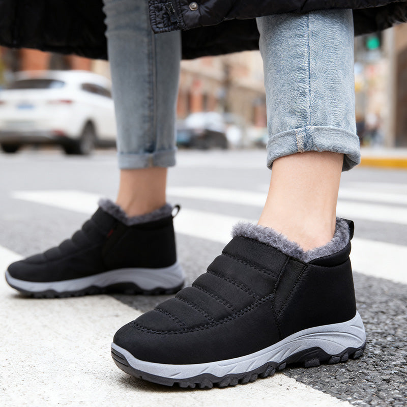 Silné zimní sněhule vyztužené plyšovou podšívkou